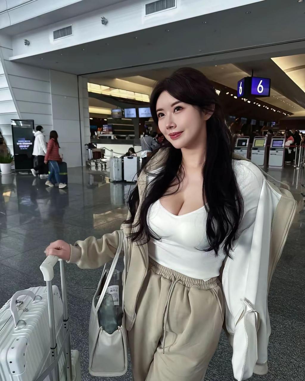 大胸大腚大长腿，有你喜欢的没