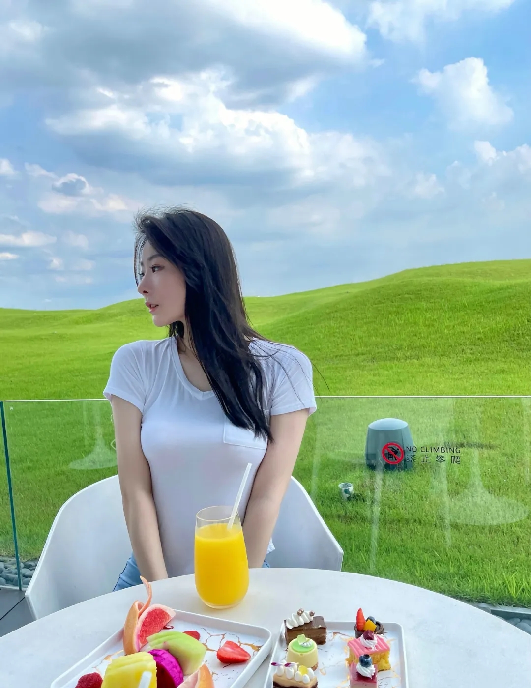 高颜值美女小姐姐