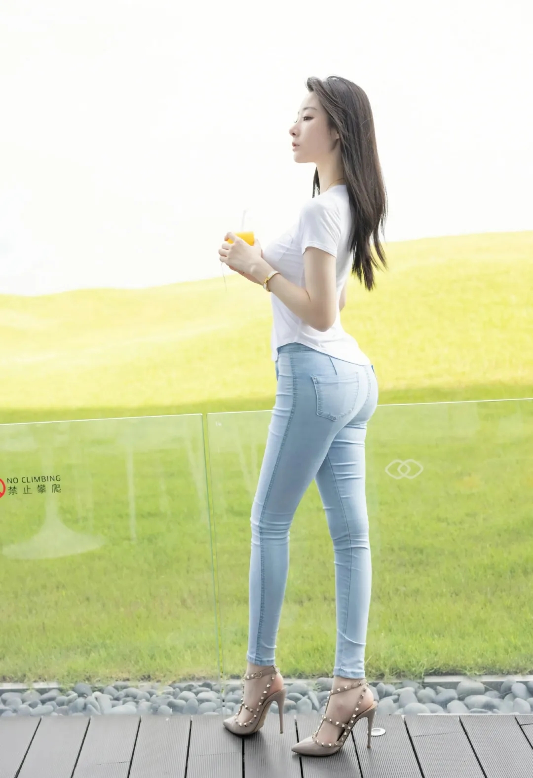 高颜值美女小姐姐