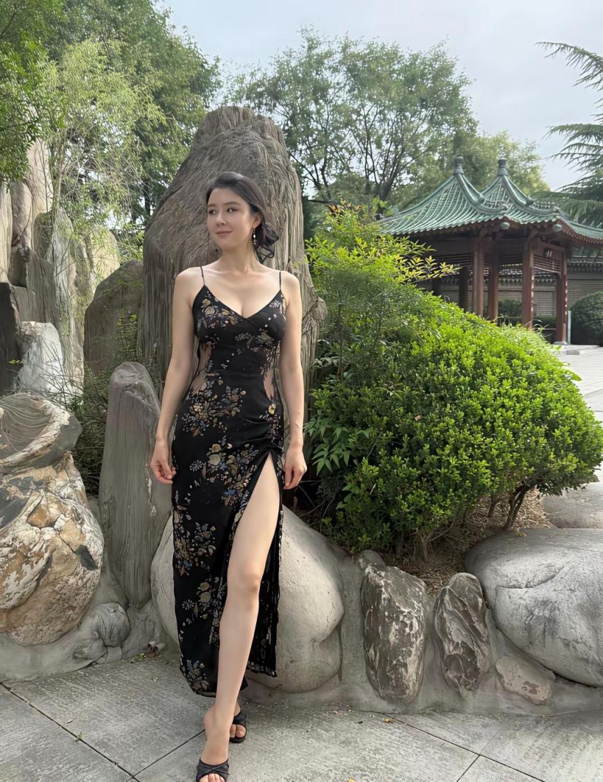 清纯or性感？你喜欢哪款