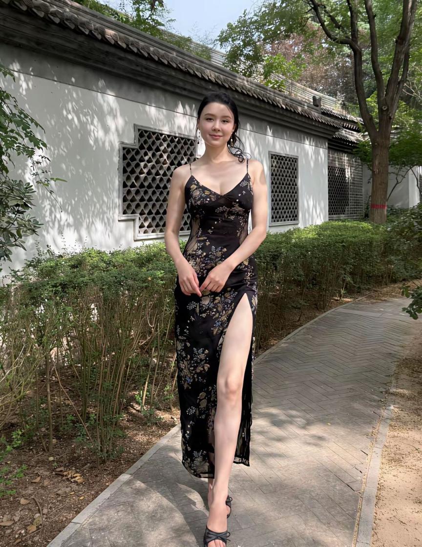 清纯or性感？你喜欢哪款