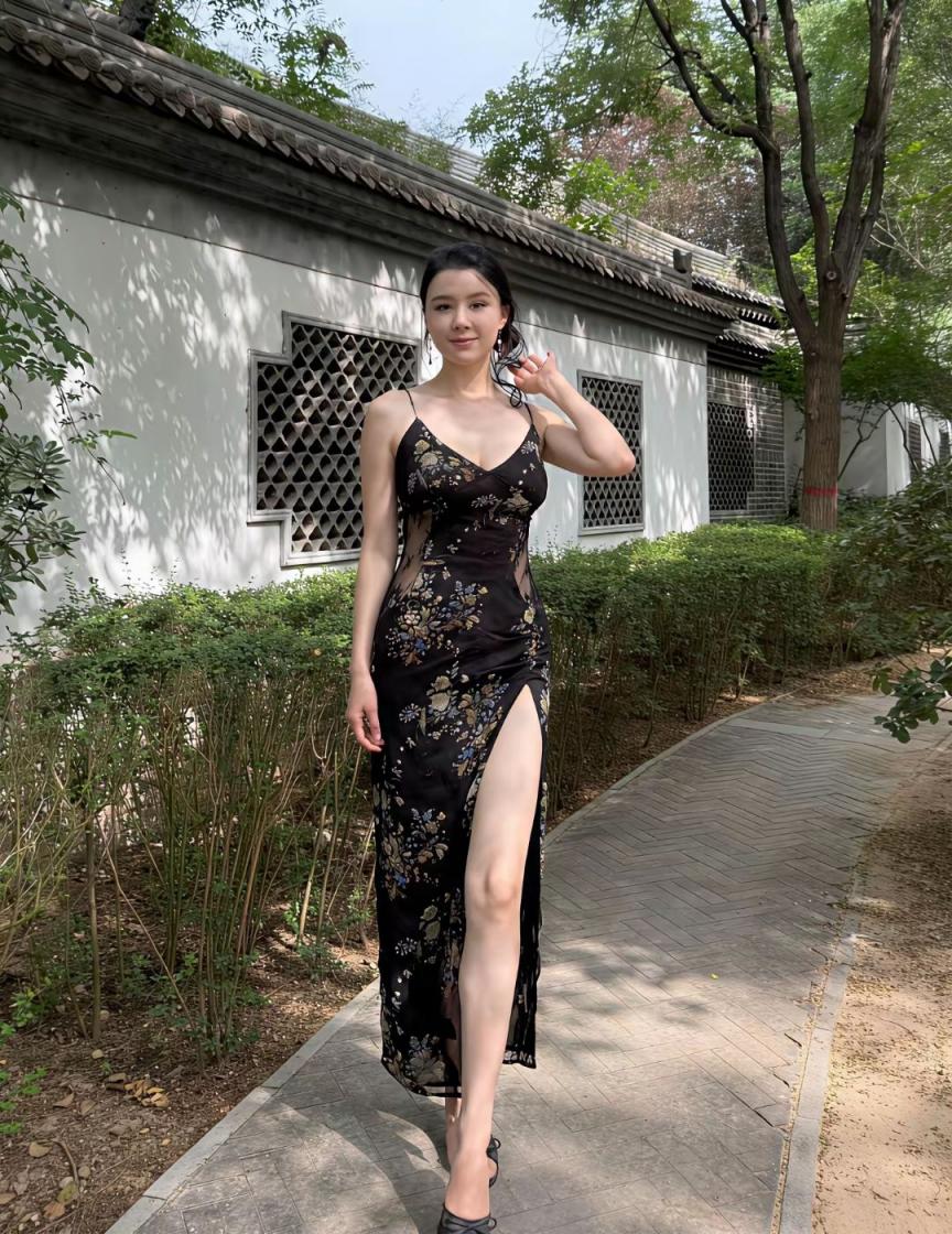 清纯or性感？你喜欢哪款