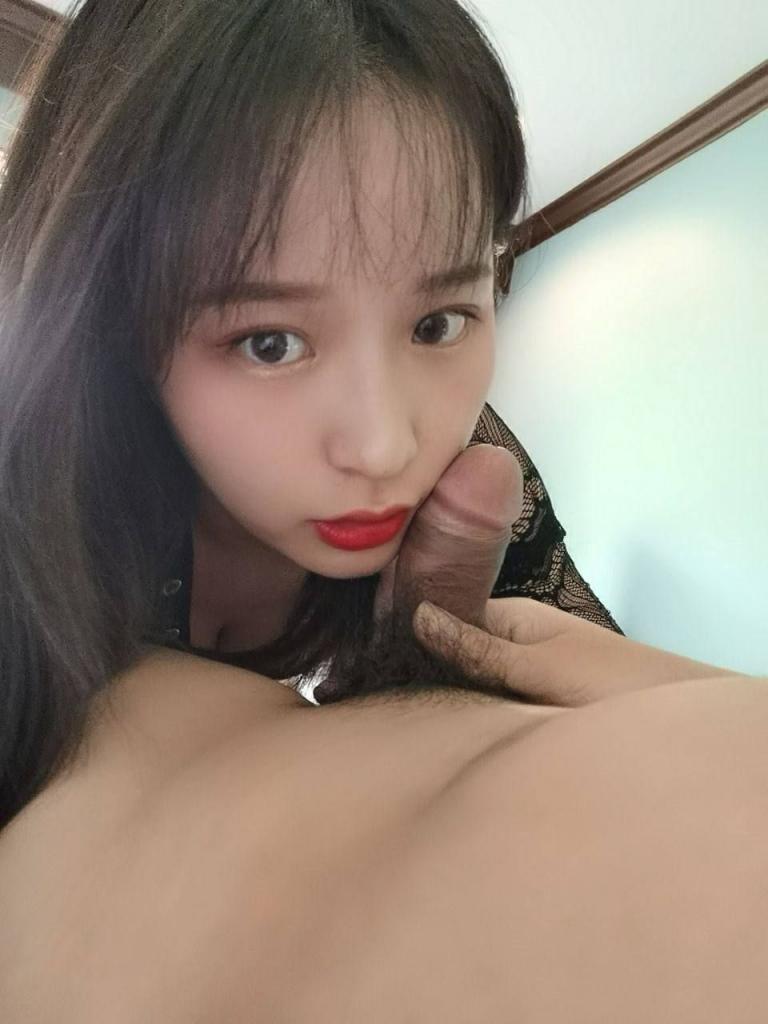 搜集的妹子图片-大吉大利，今晚吃鸡