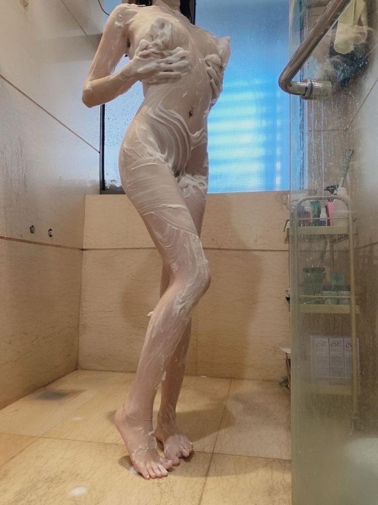 周一看妞，看完会所