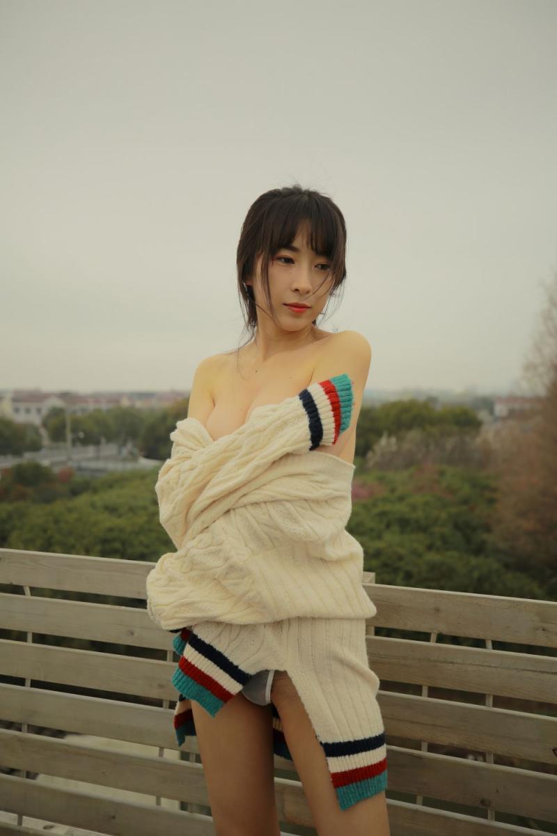 长腿靓丽苗条妹子