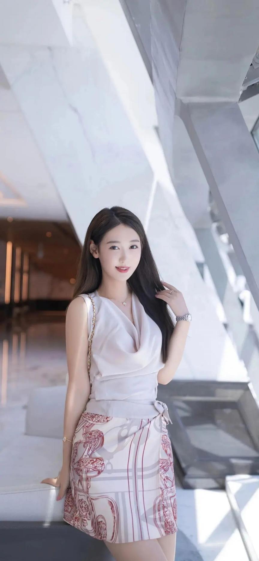 撩人御姐美腿诱惑释放