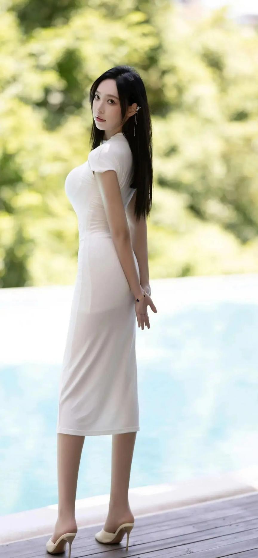 撩人御姐美腿诱惑释放