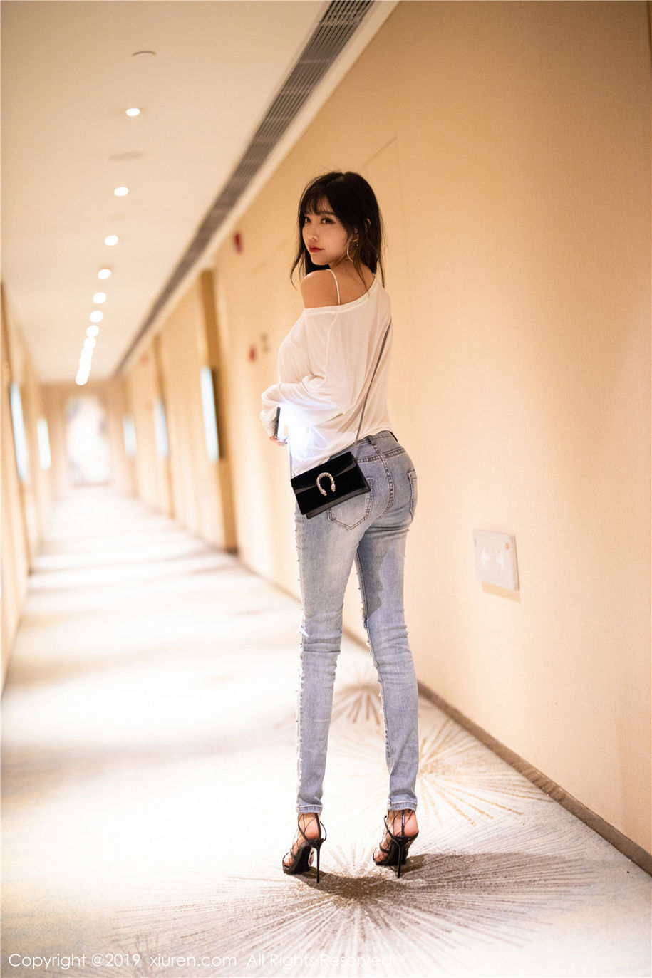 杨晨晨小甜心性感不羁诱惑迷人