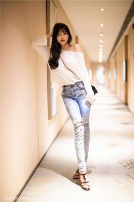 杨晨晨小甜心性感不羁诱惑迷人