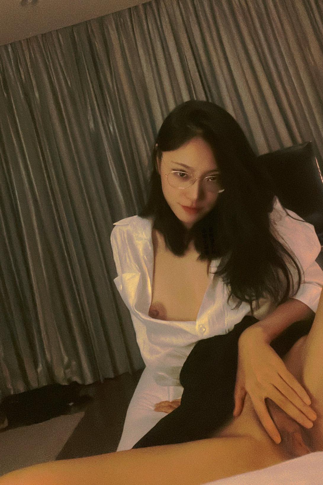 古灵精怪的妹子们 搜集的妹子图片