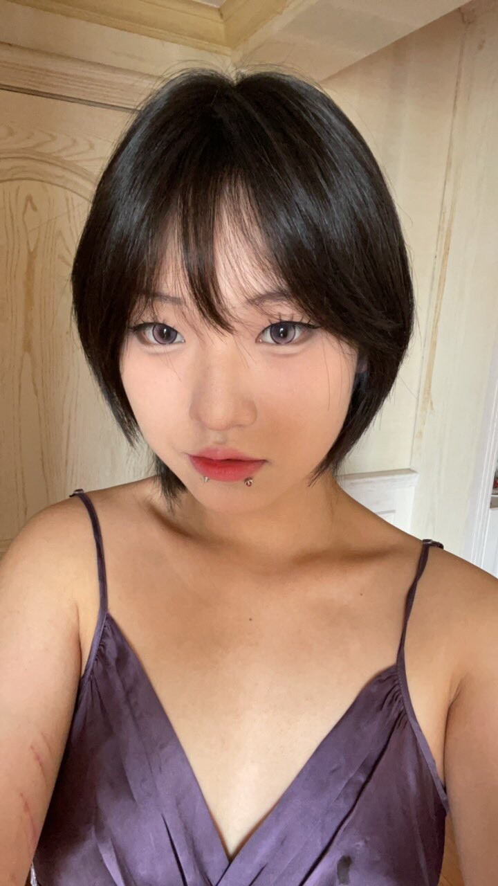 第一刊，露脸反差婊