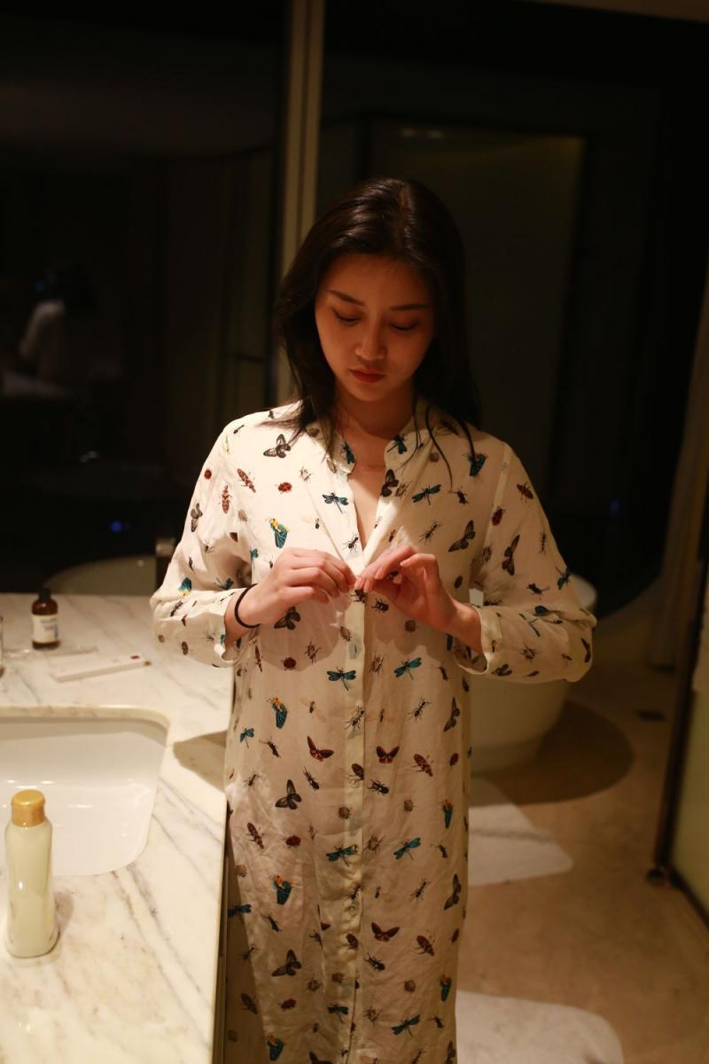 睡衣妹子看上去超纯