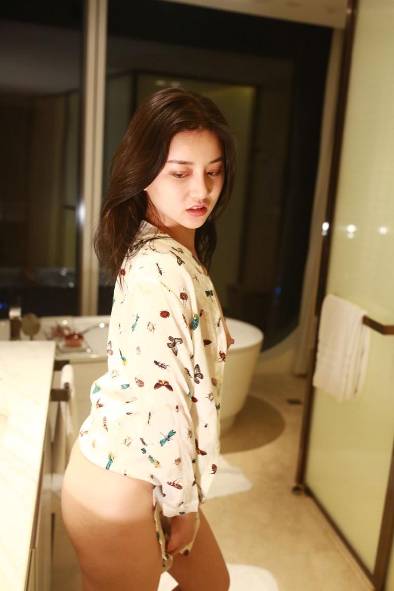 睡衣妹子看上去超纯