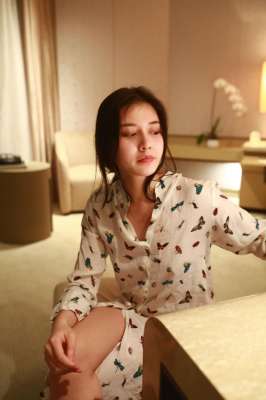 睡衣妹子看上去超纯