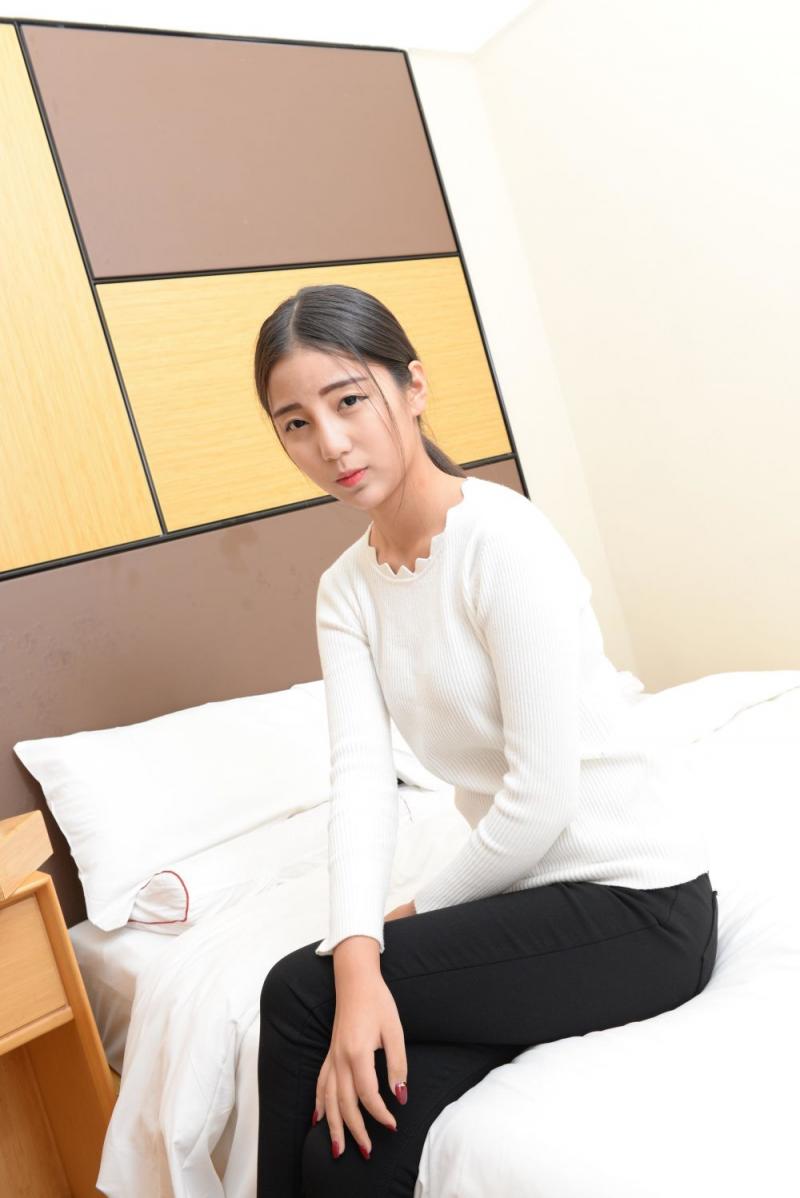 清纯的妹子身材也不错