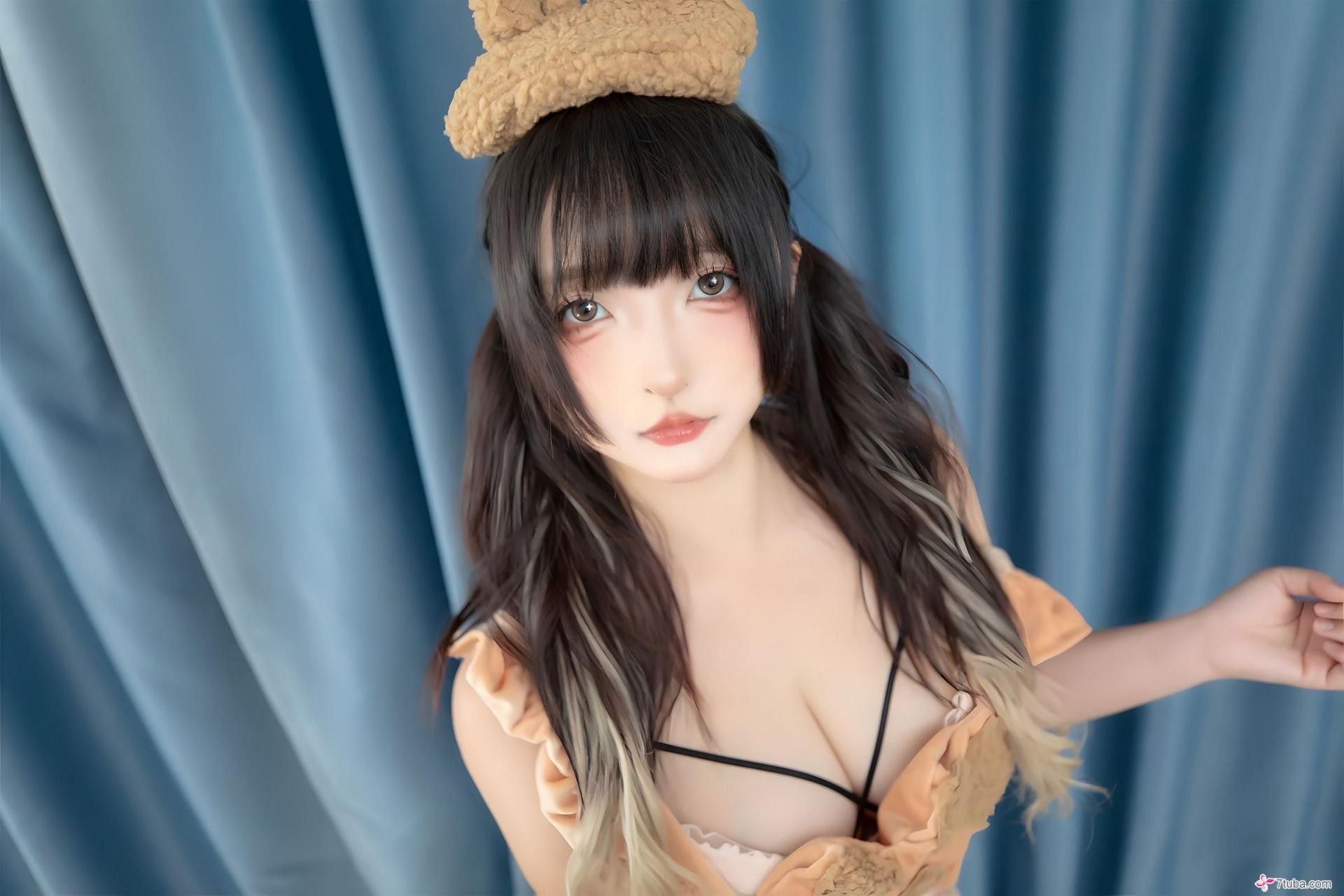 性感美图 白丝小熊