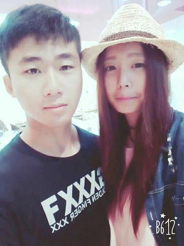 G奶学姐真的很猛，奶大身材好技術佳，口爆颜射