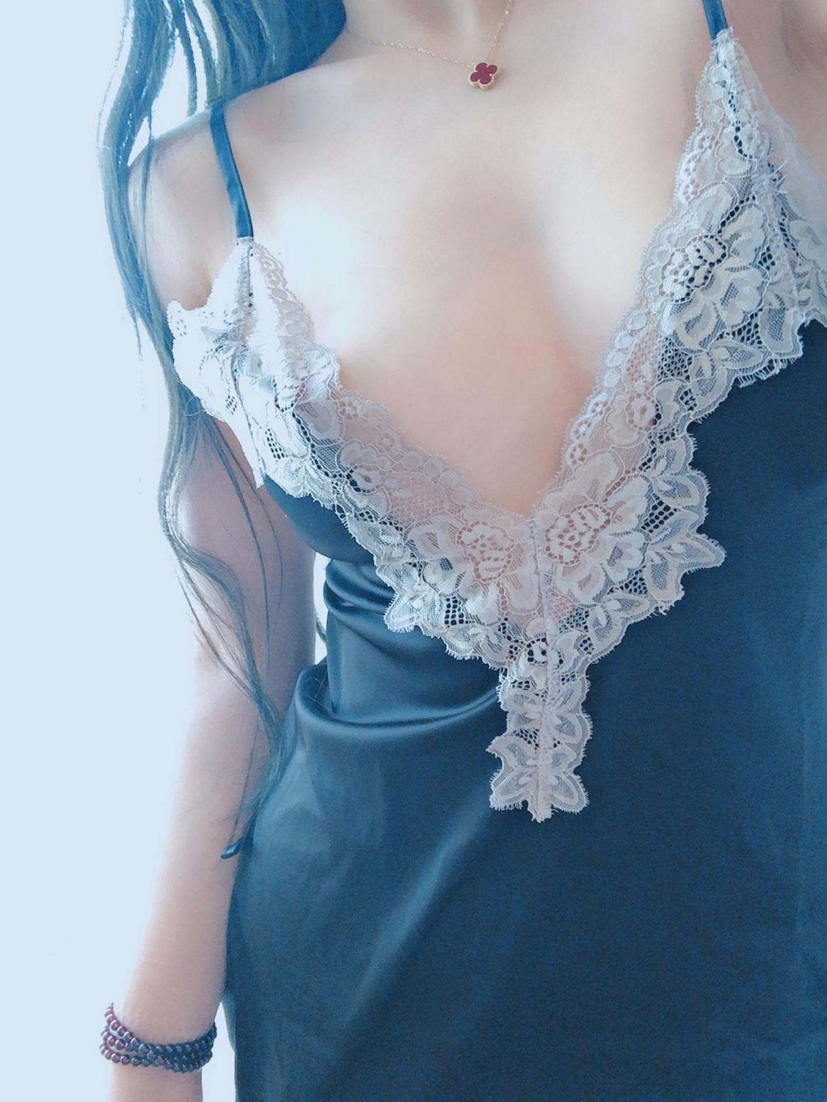 搜集的妹子图片-美女的嫩穴嫩肉嫩乳