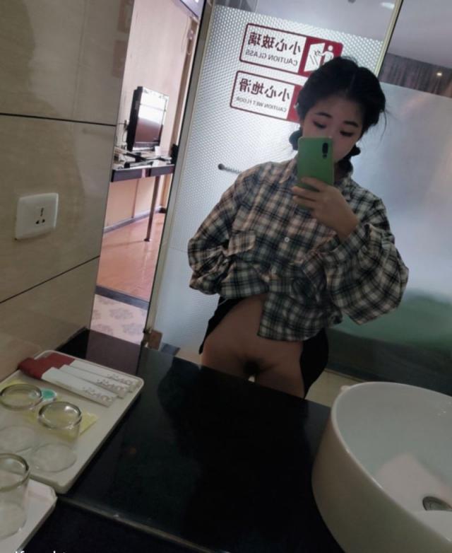 搜集的妹子图片-奶与穴