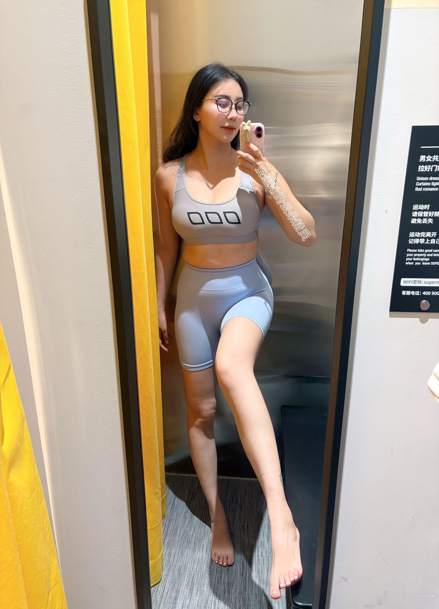 瑜伽裤确实好看