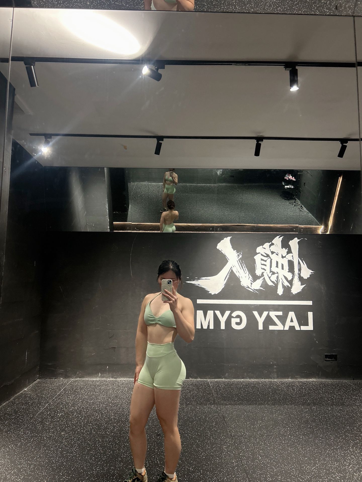 瑜伽裤确实好看