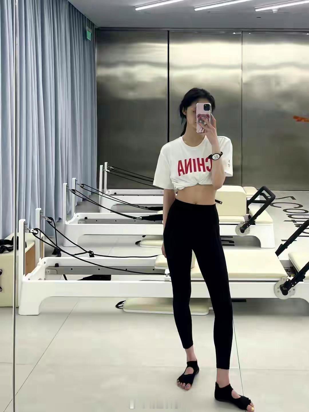 瑜伽裤确实好看