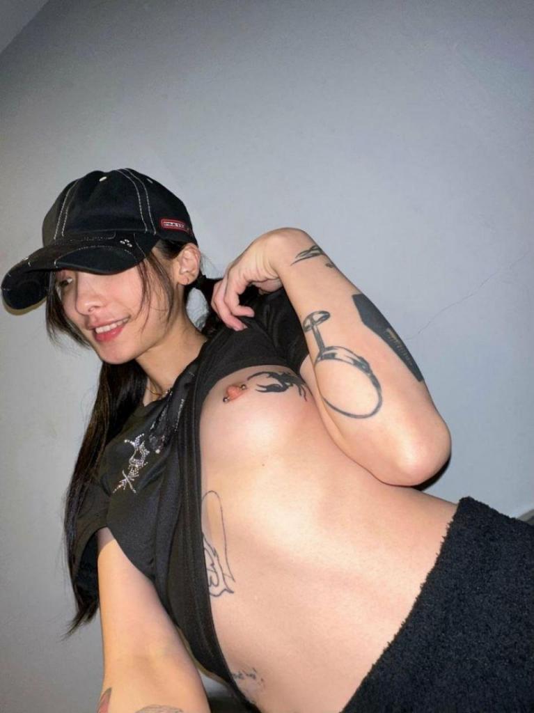 [小母狗] 睡前看看逼，做个好梦