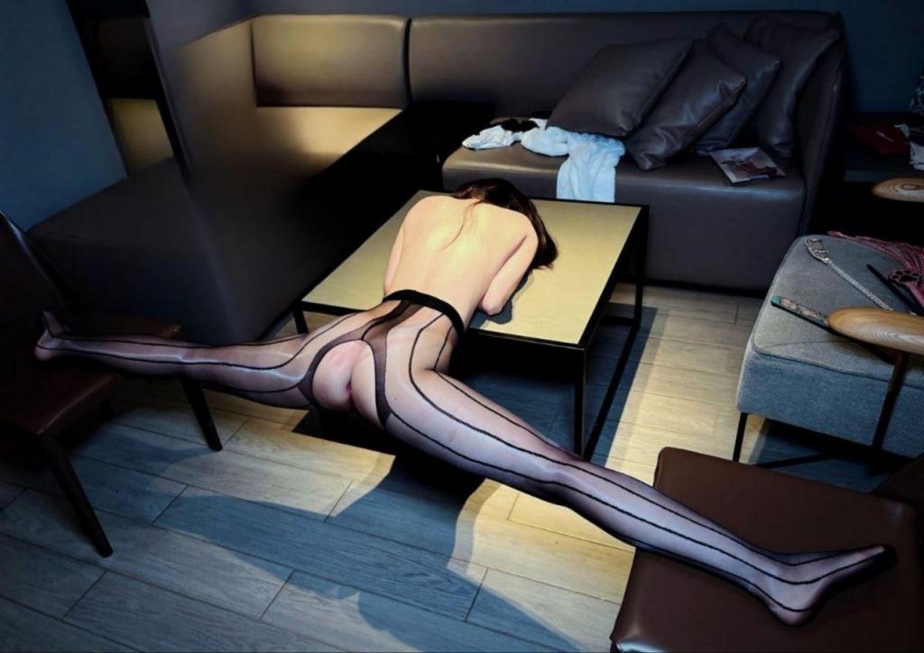 [小母狗] 睡前看看逼，做个好梦