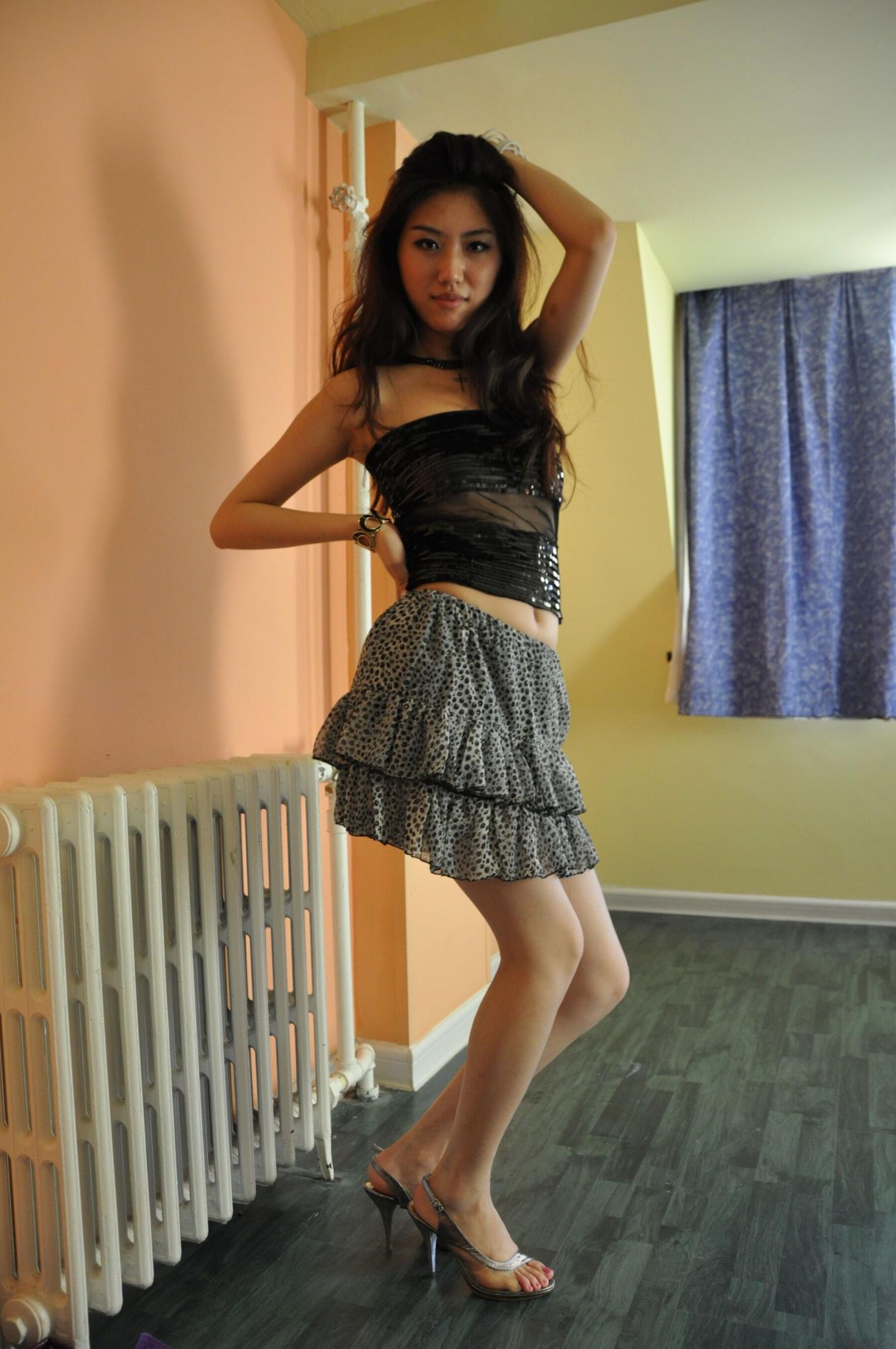 小姐姐看起来很纯欲呢