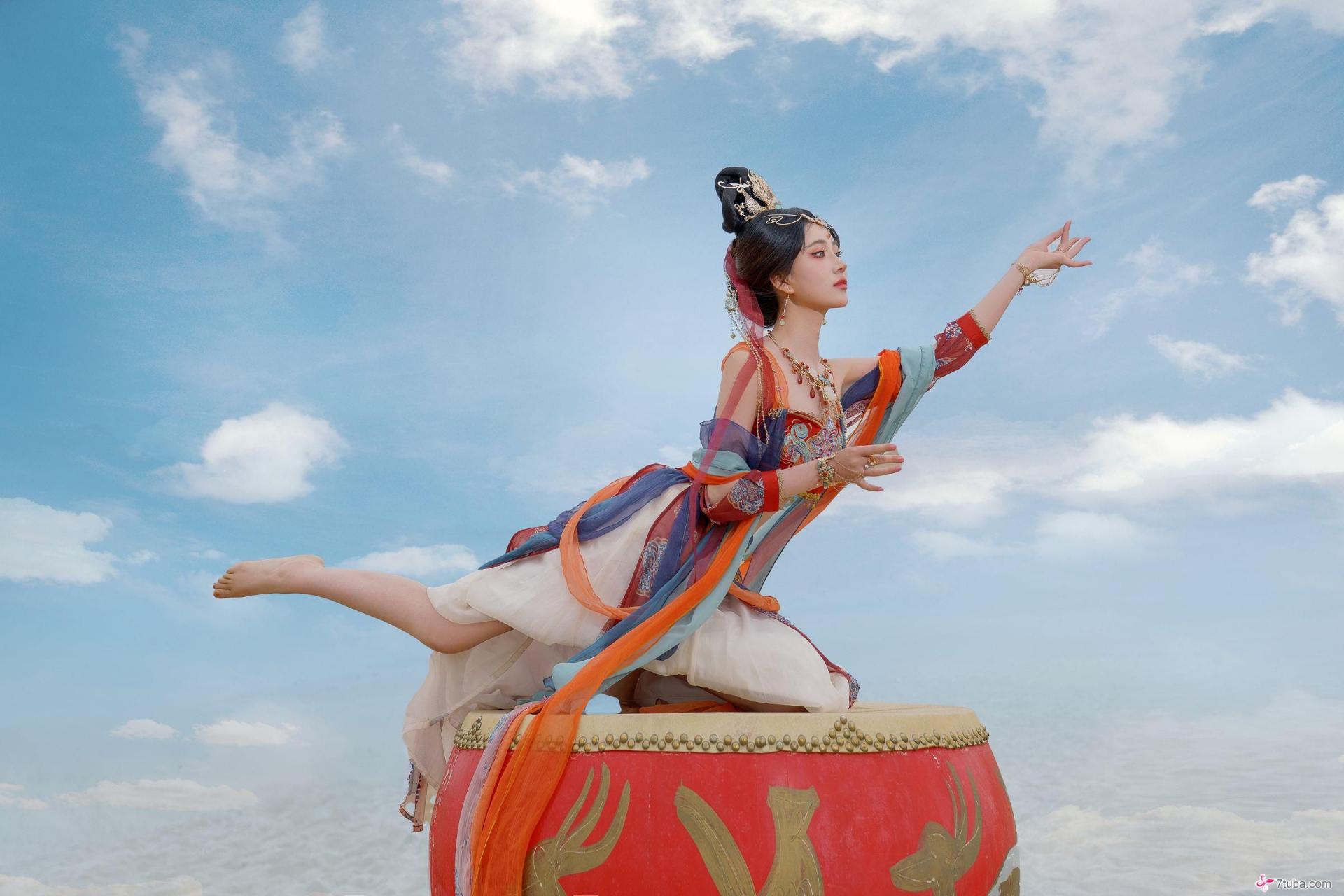 黄版敦煌飞天图