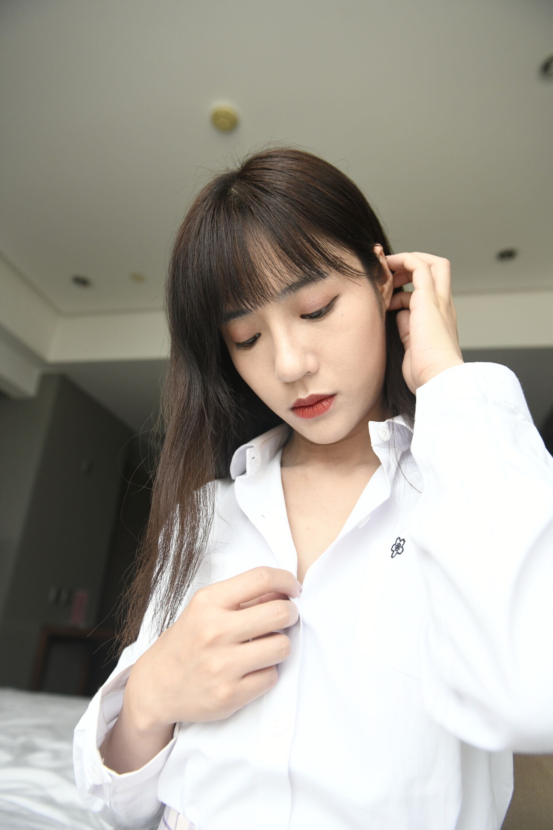 国模怜月大尺度人体私拍套图 20251030