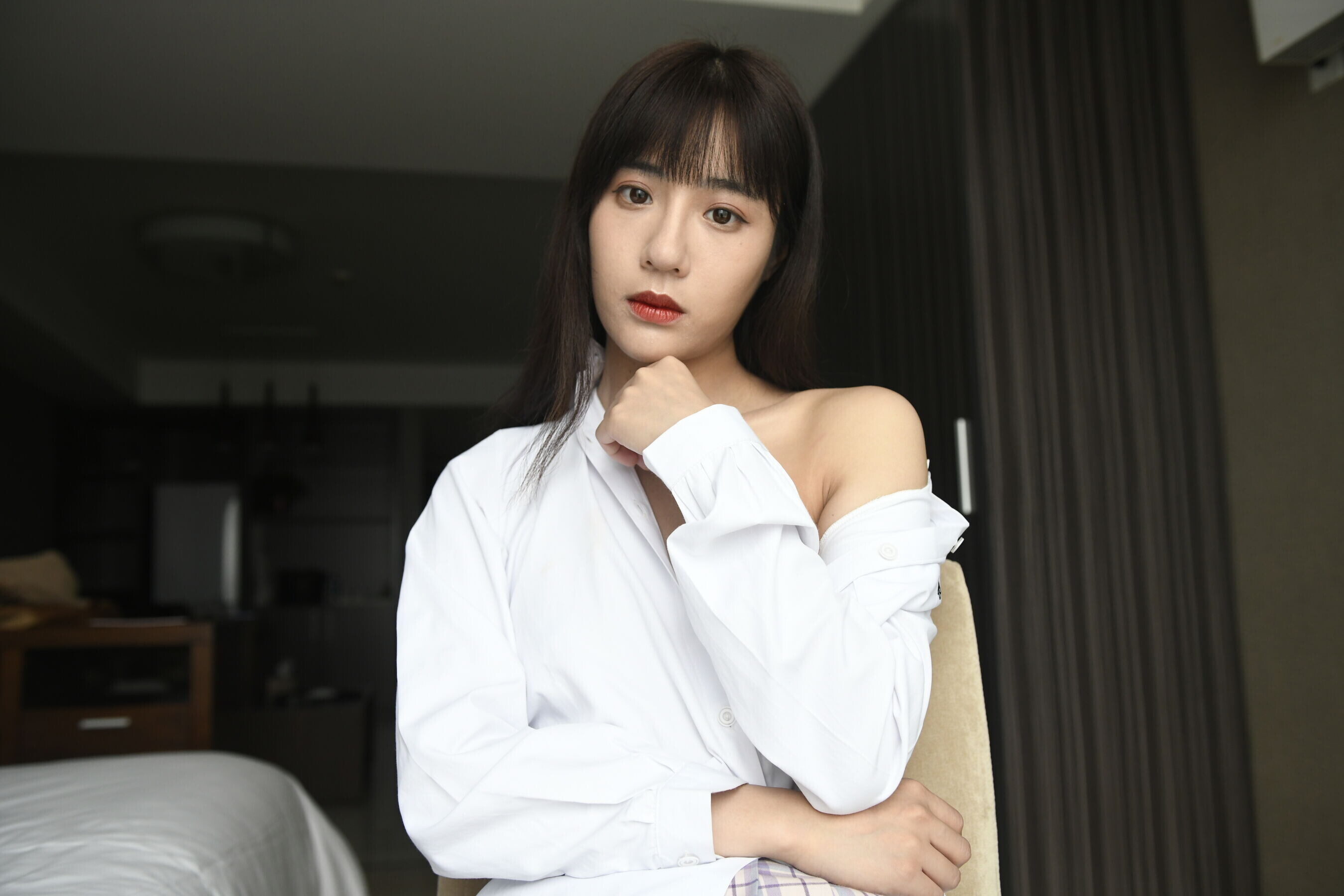 国模怜月大尺度人体私拍套图 20251030