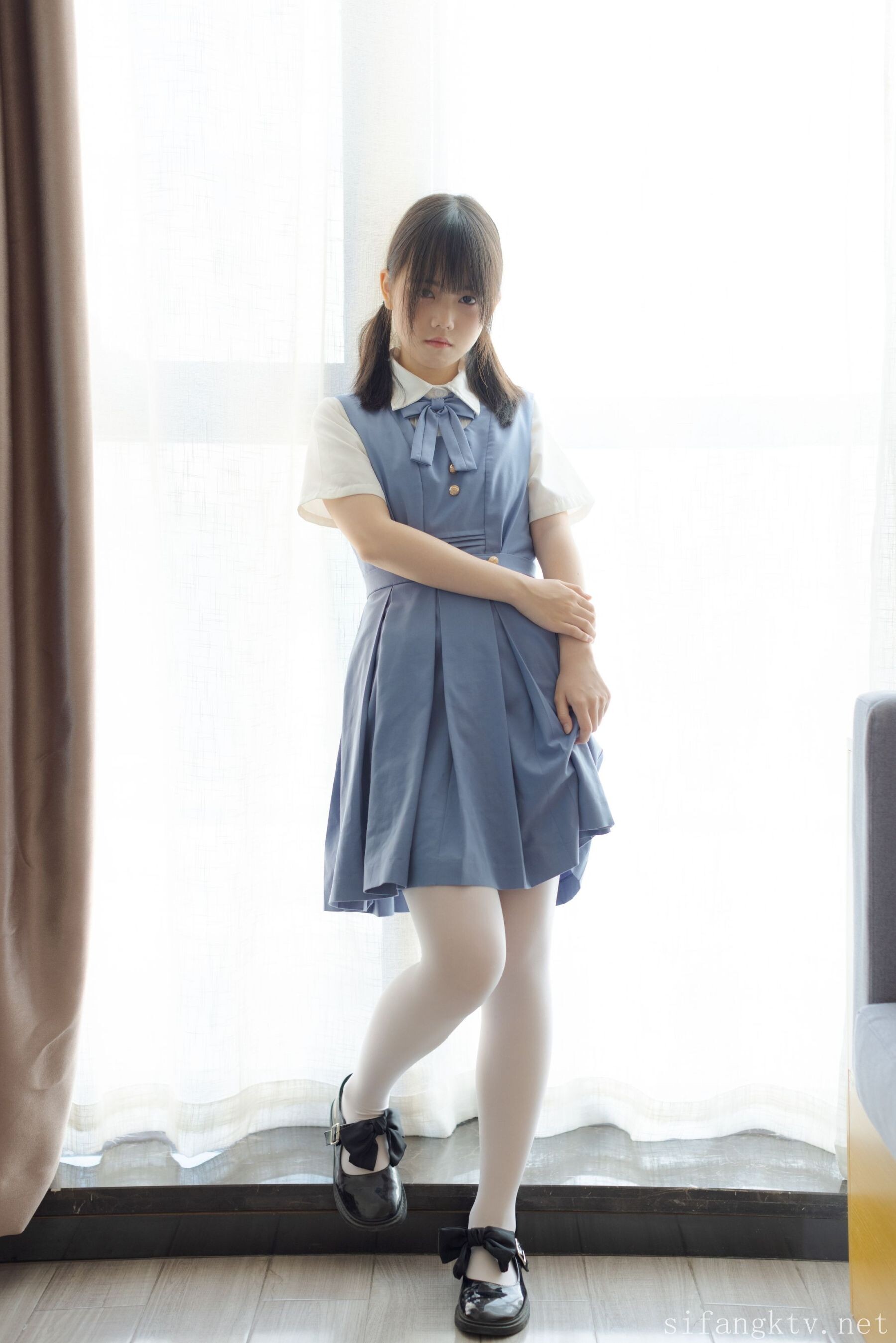 少女秩序-国模小鱼私房写真