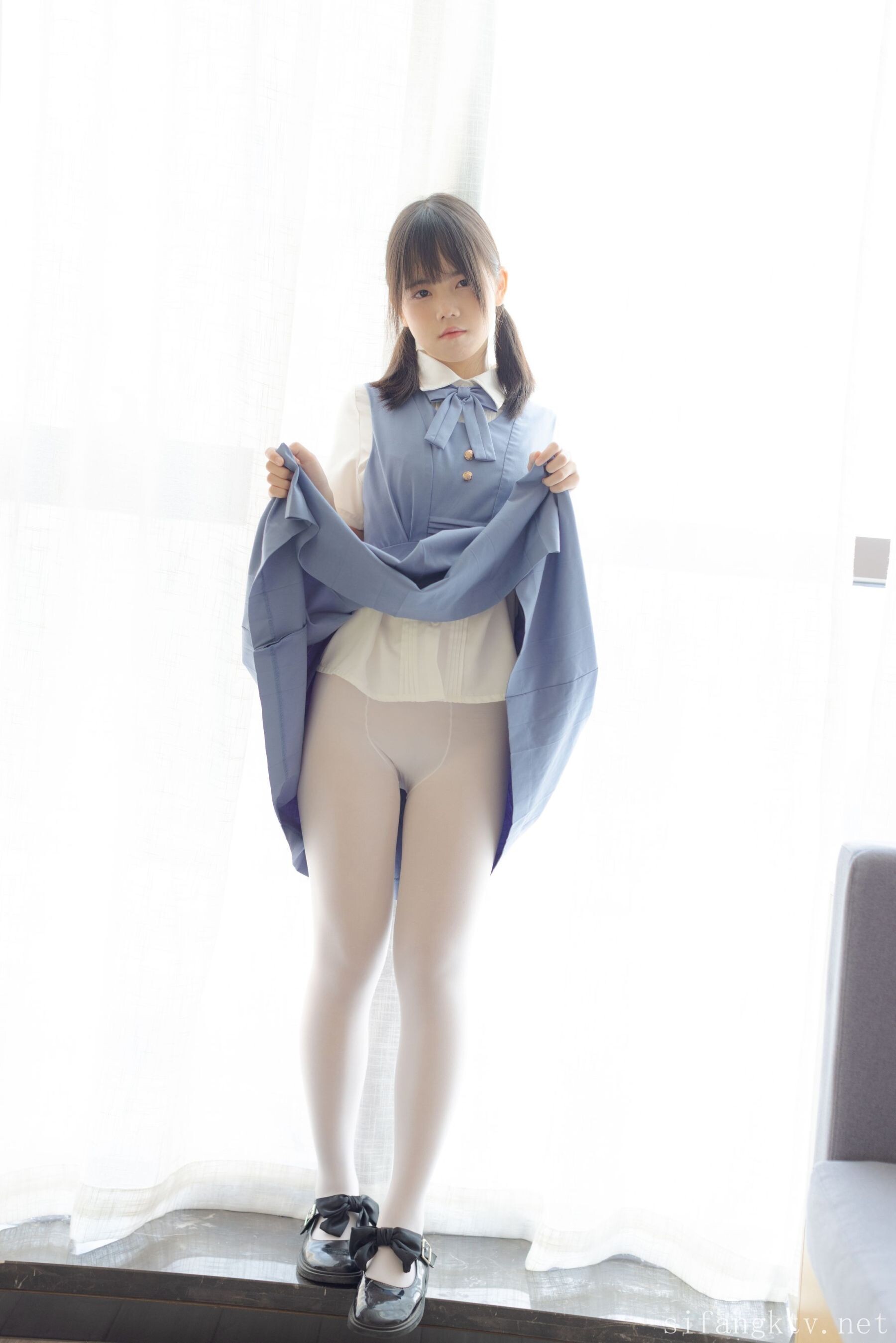 少女秩序-国模小鱼私房写真