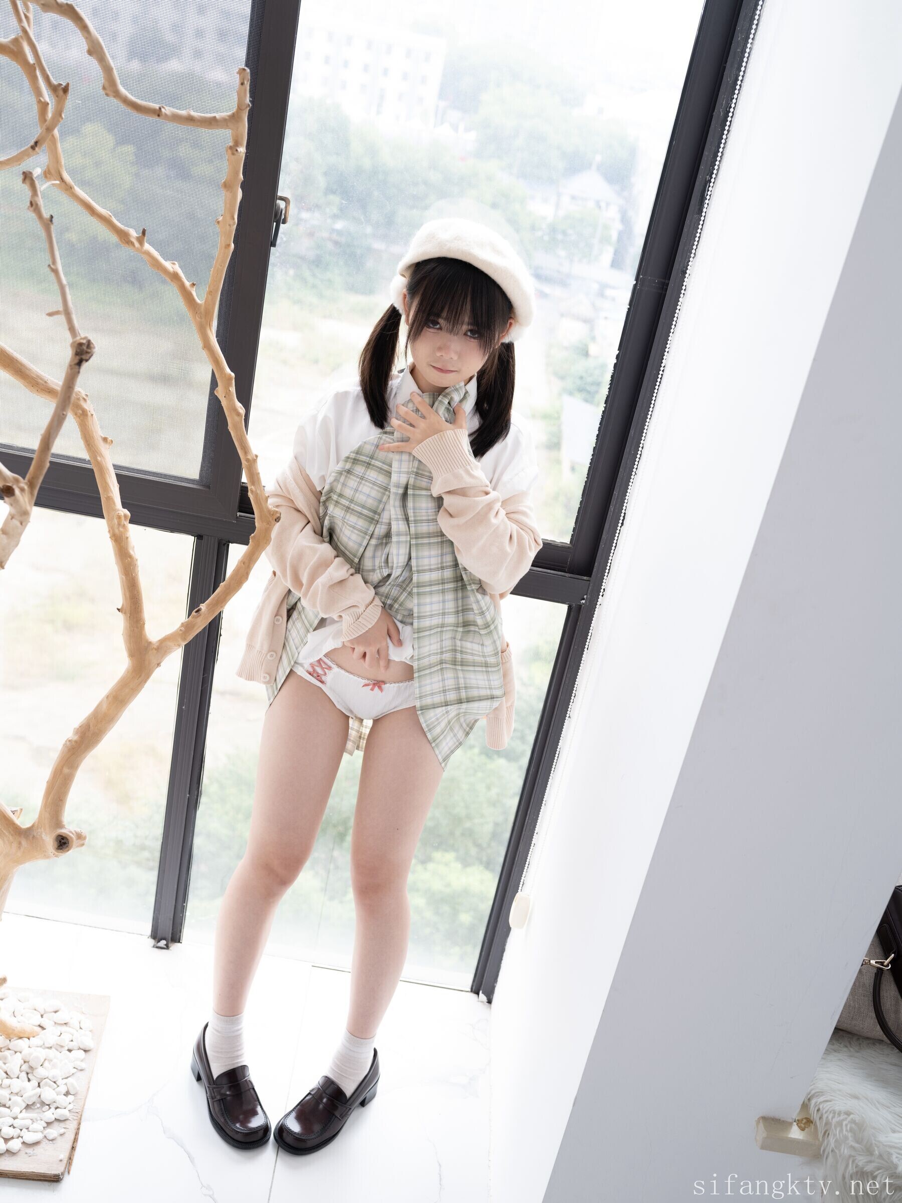 少女秩序-国模小鱼私房写真