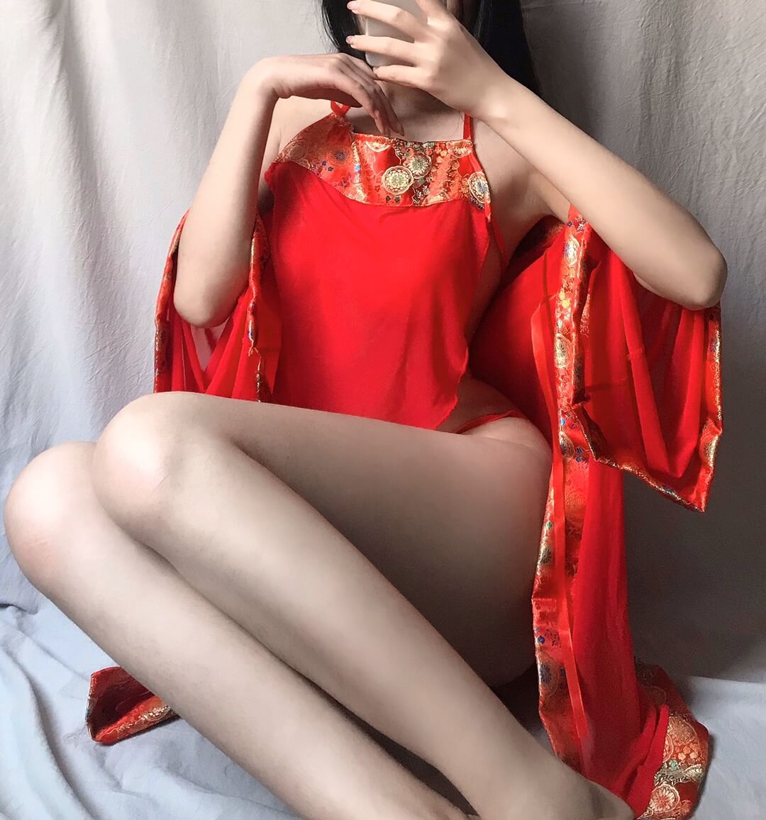 [买家秀]对象穿成这样在家等你，你几点回家？