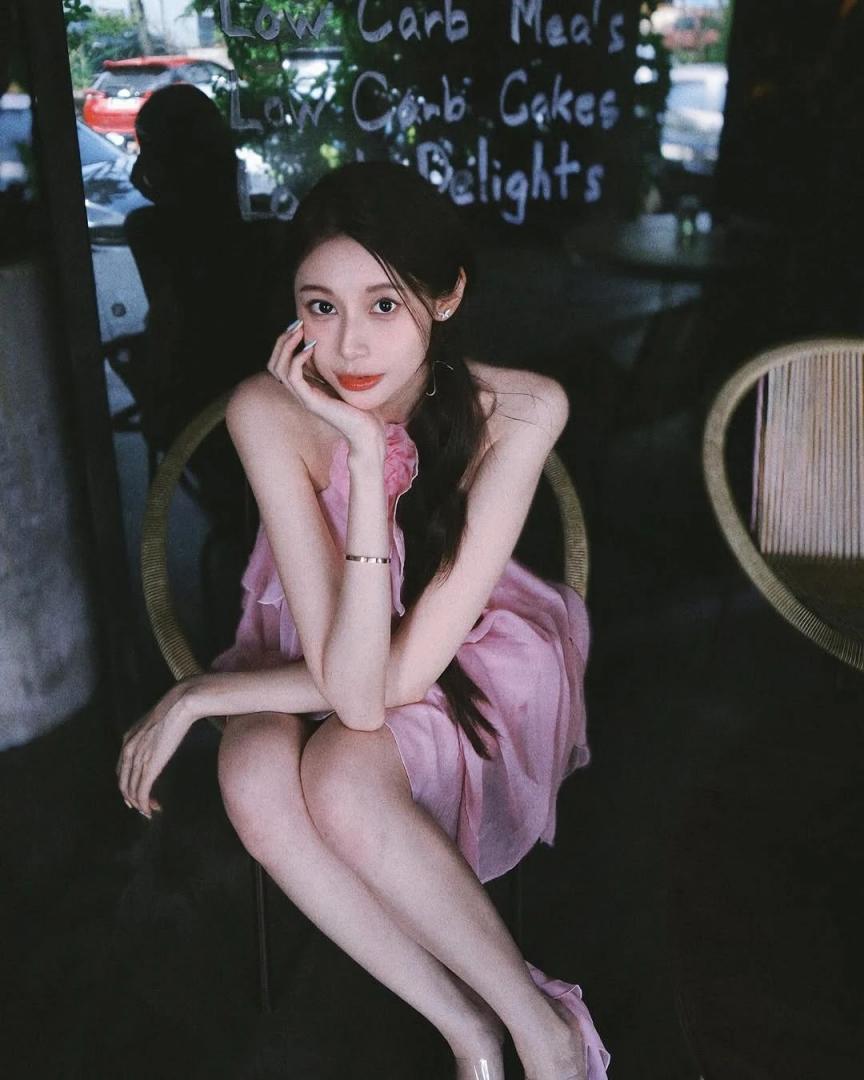 细腰大长腿太美了