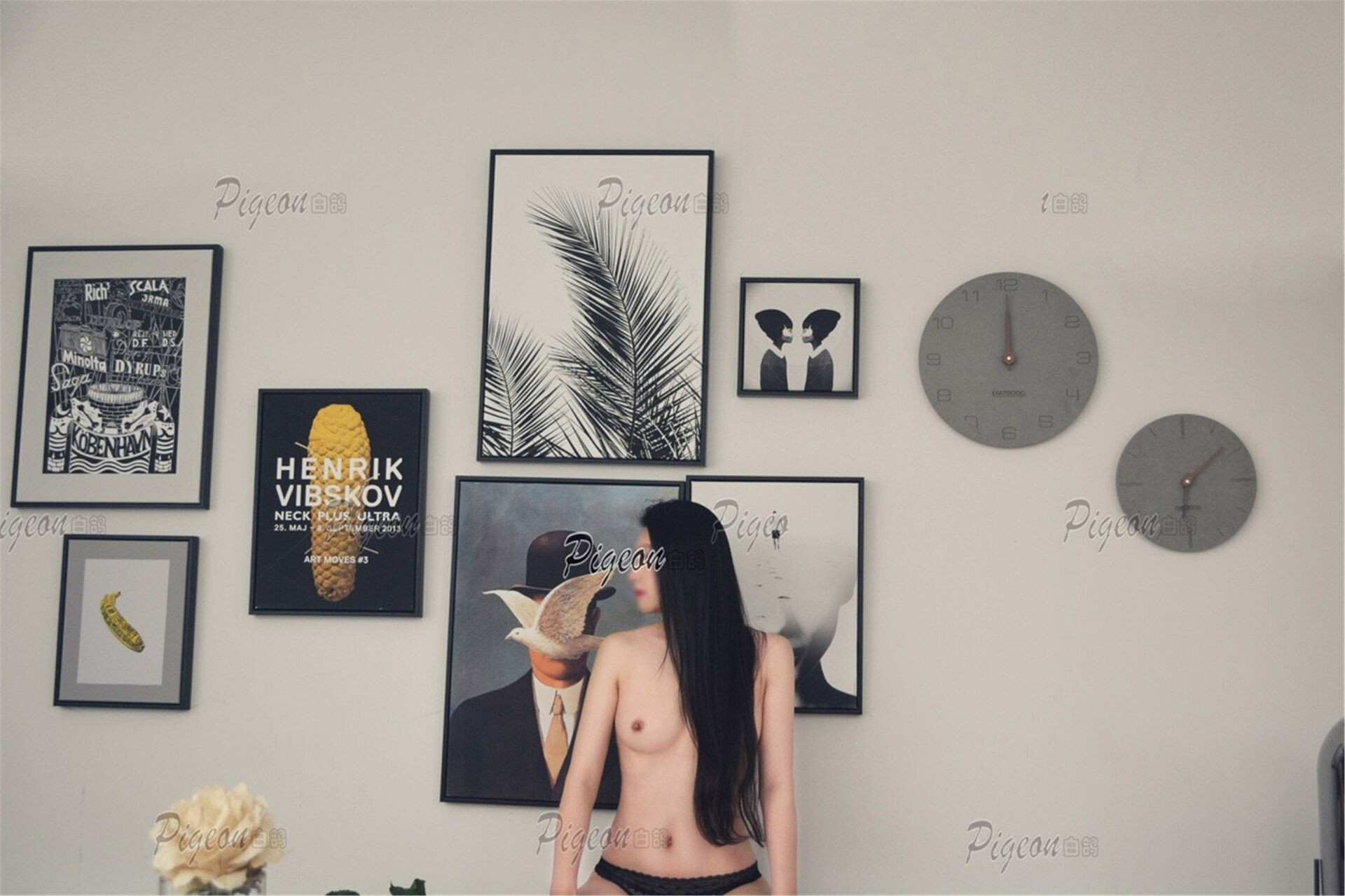 国模套图 极品网红pigeon