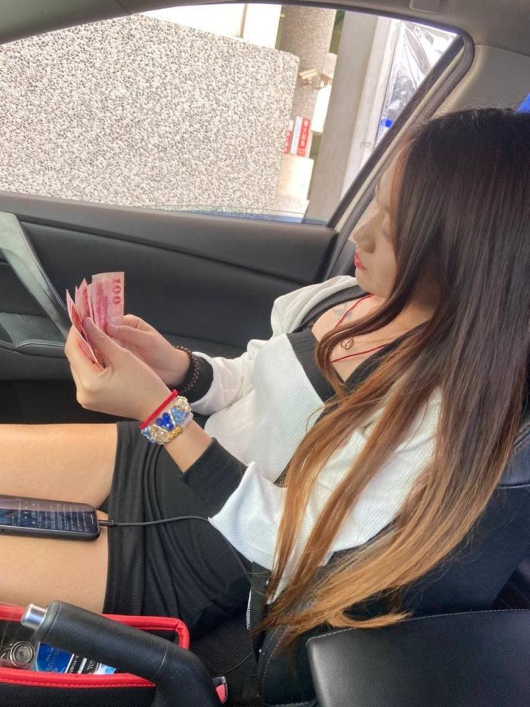 搜集的妹子图片-肉肉的妹子