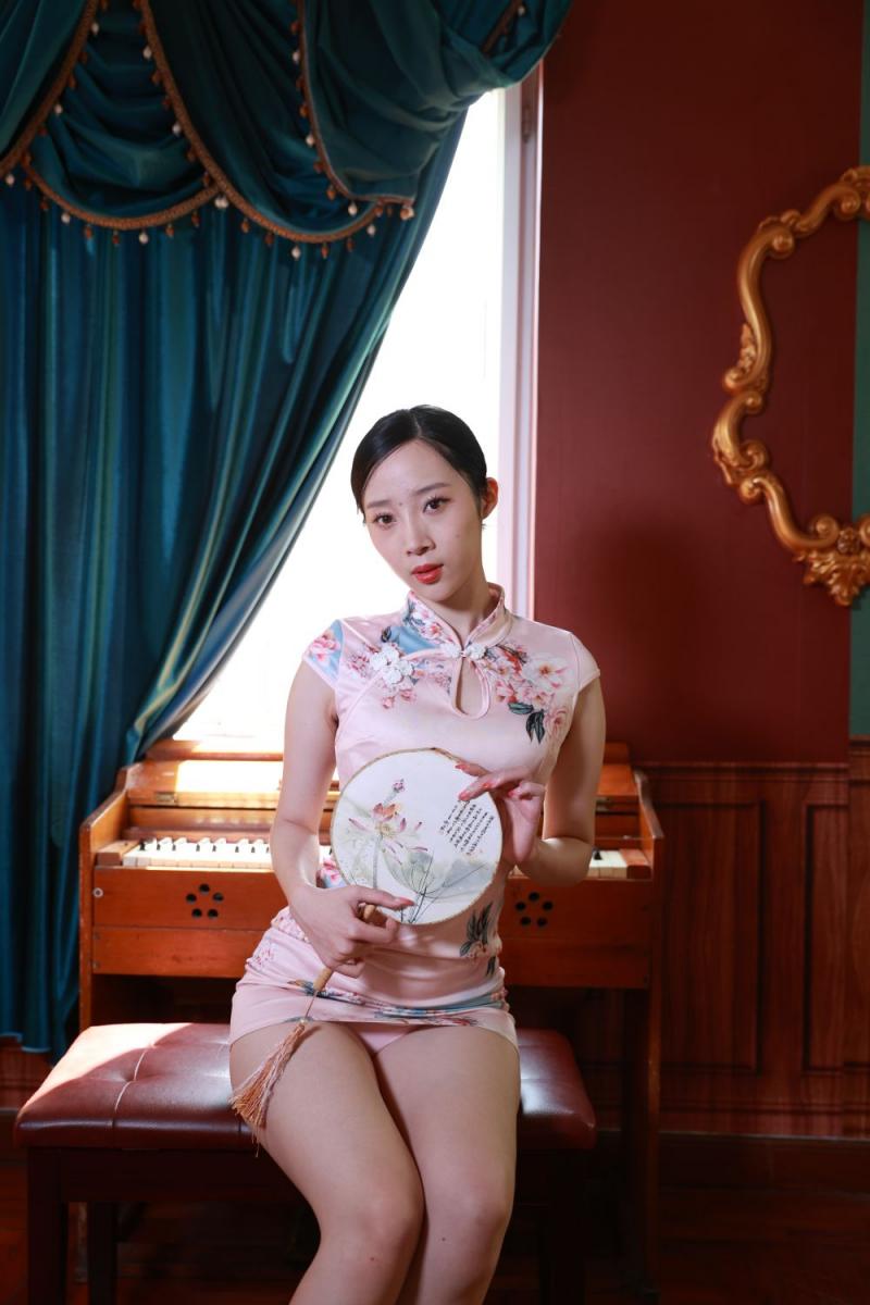 顶级诱人旗袍小姐姐