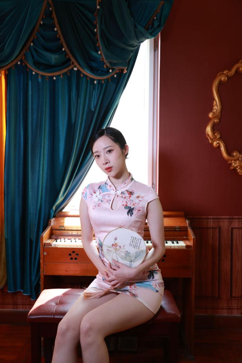 顶级诱人旗袍小姐姐