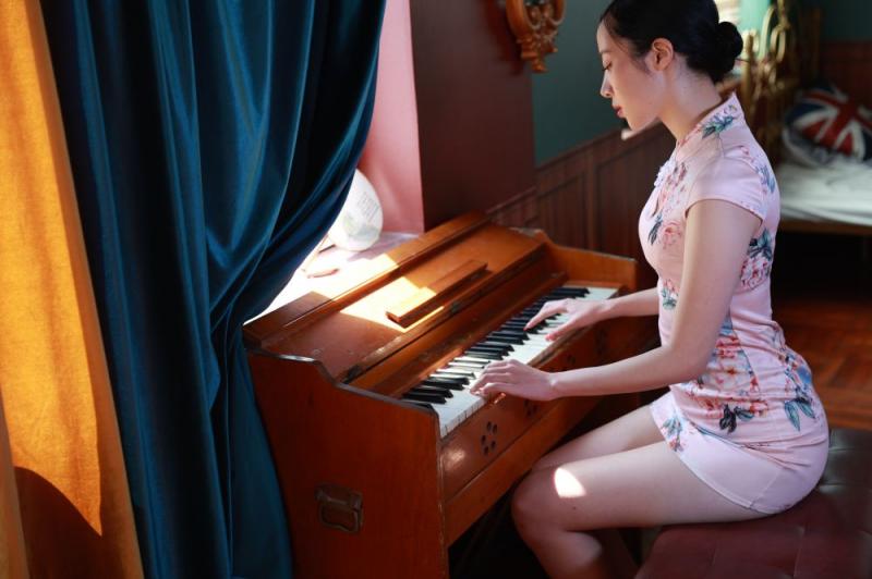 顶级诱人旗袍小姐姐