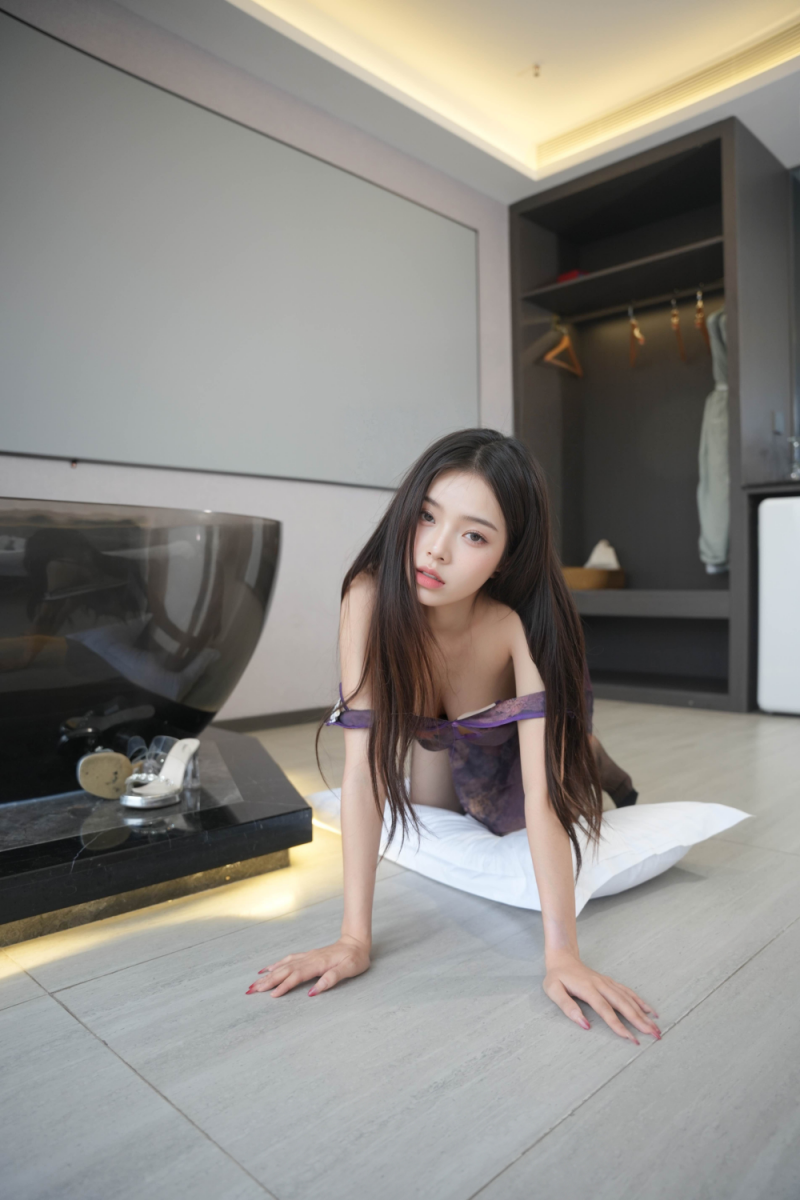 旗袍黑丝真正的腿玩年