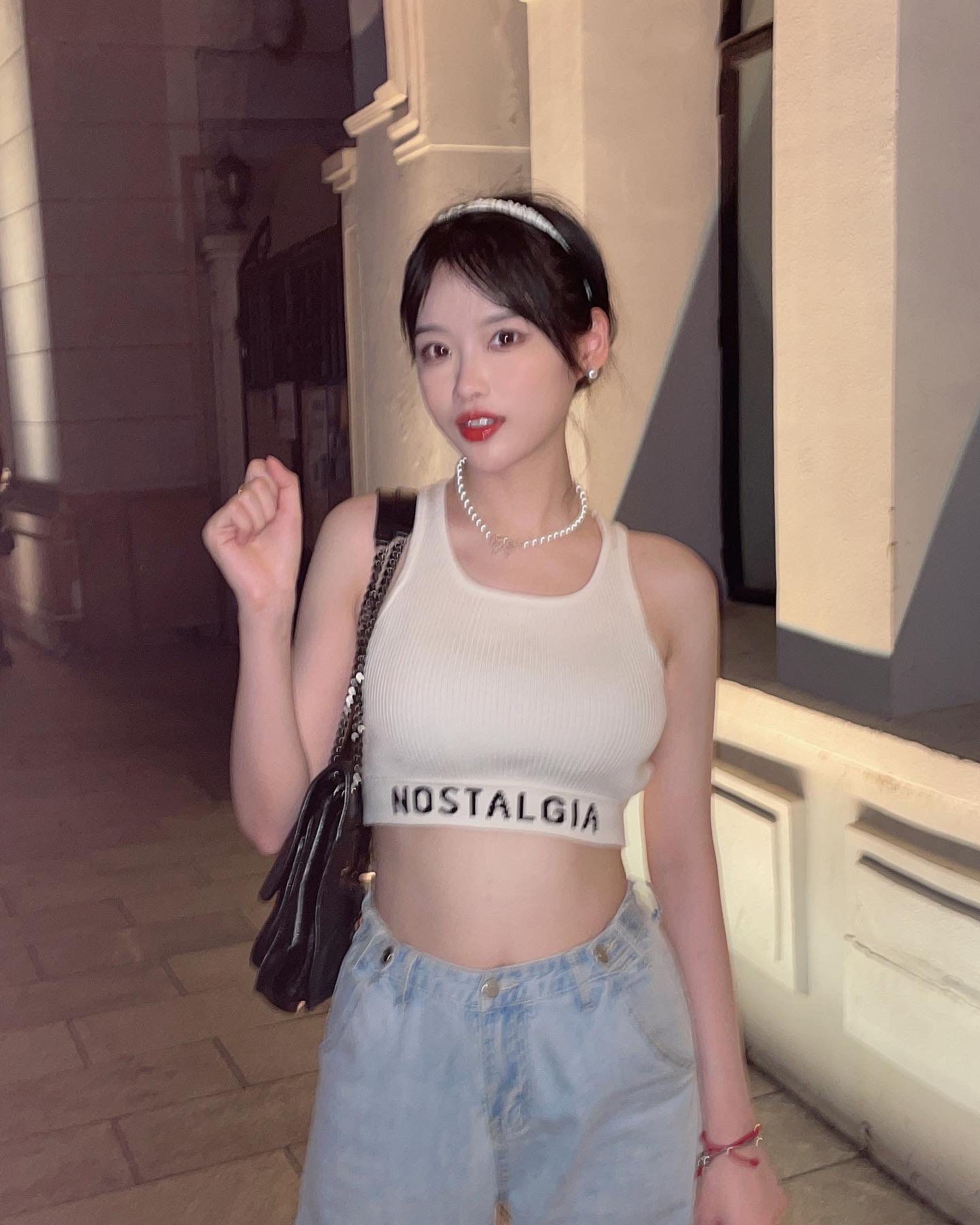 搜集的妹子图片-荤素搭配