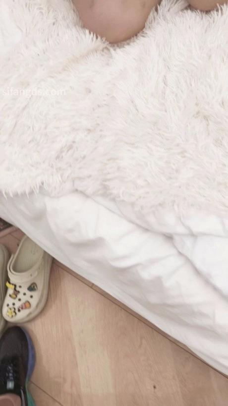 不知名国模大尺度人体私拍套图