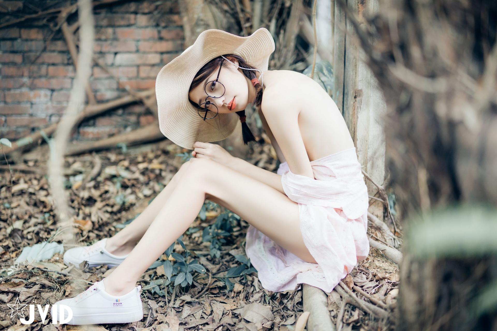 抓精蟲的小女孩