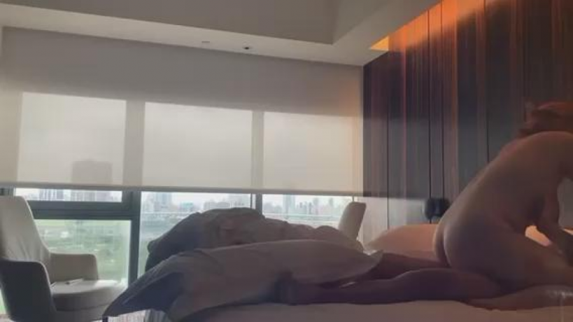 反差人妻（辣妈）金主高价定制自拍小合集