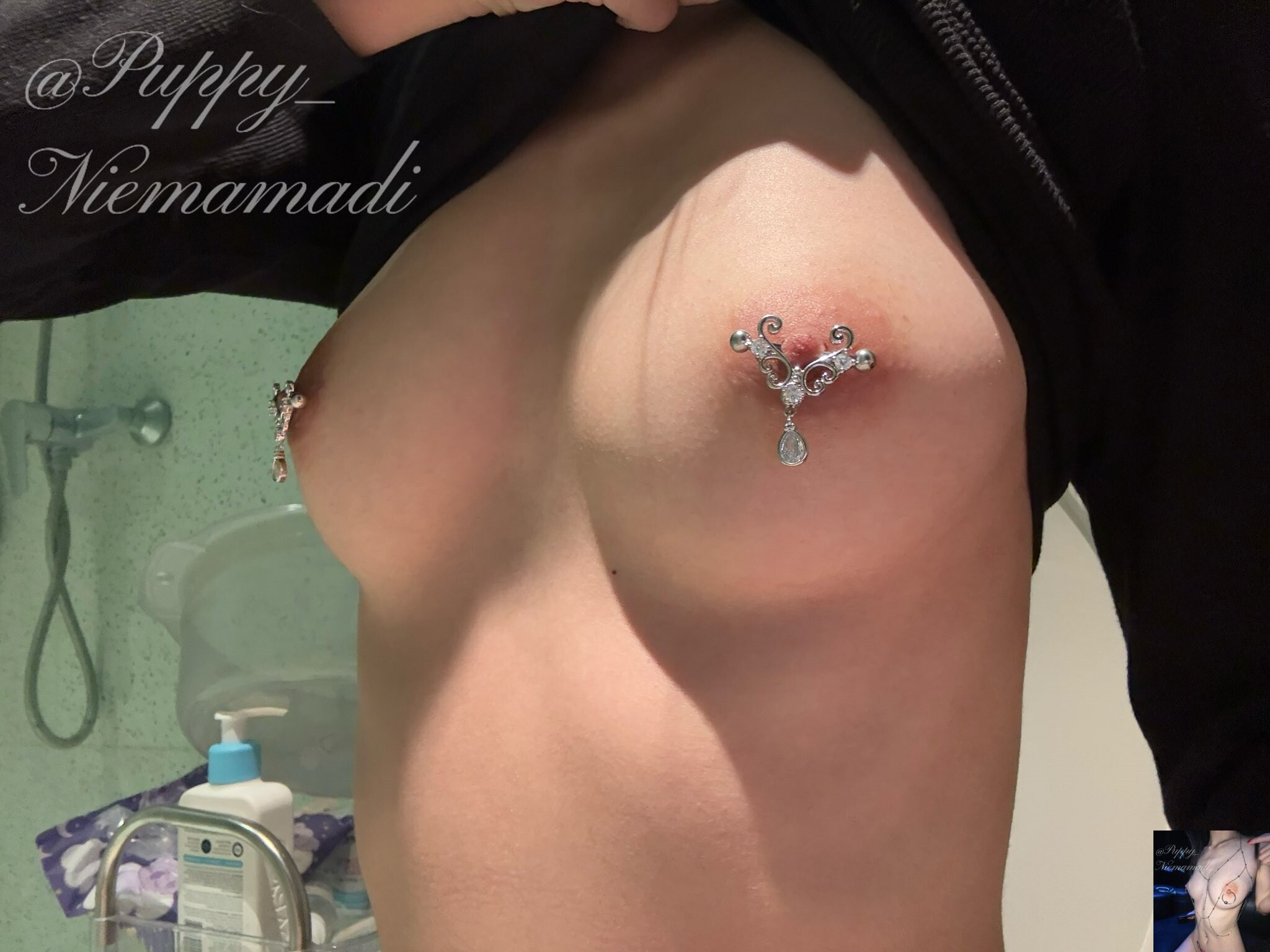 在校乳环白虎少--穿孔