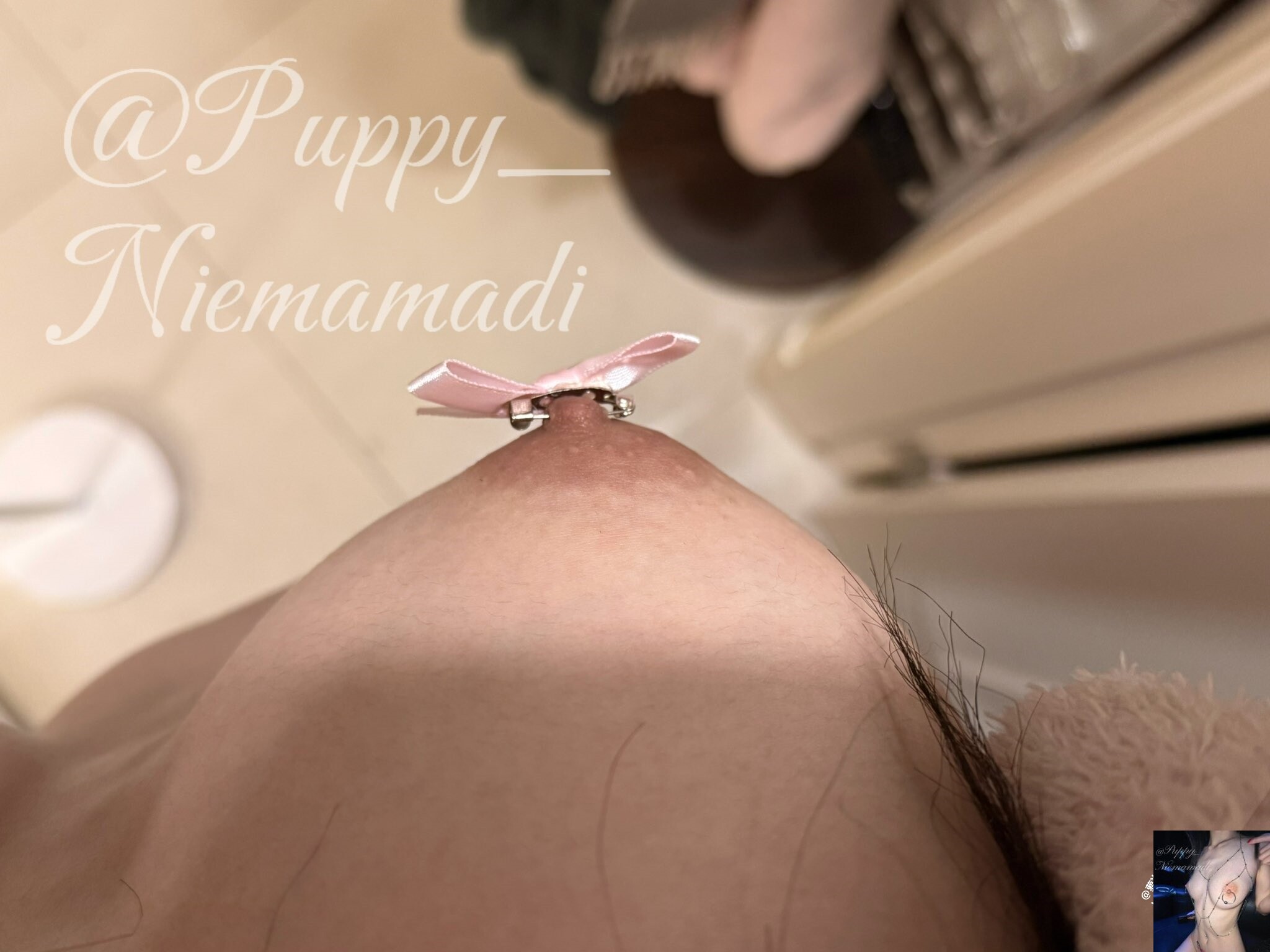 在校乳环白虎少--穿孔