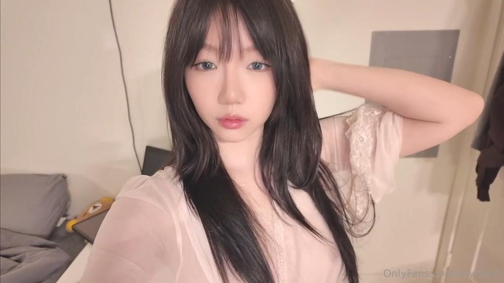 極品純慾女神AryMinh